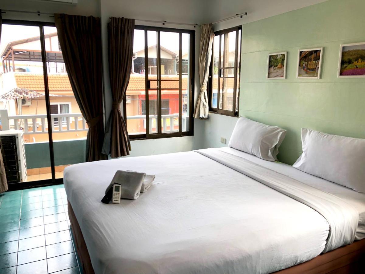 Sutus Court 7 Pattaya Exterior foto