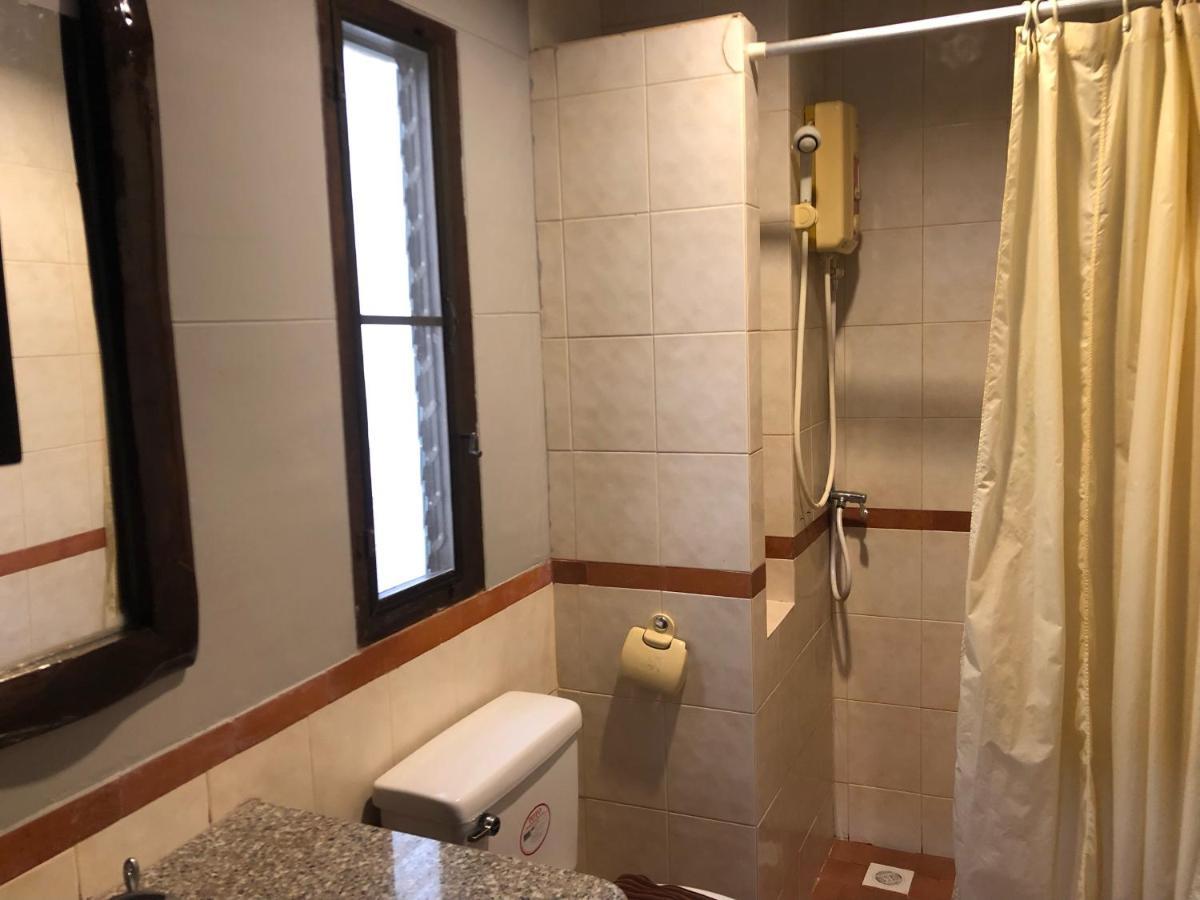 Sutus Court 7 Pattaya Exterior foto