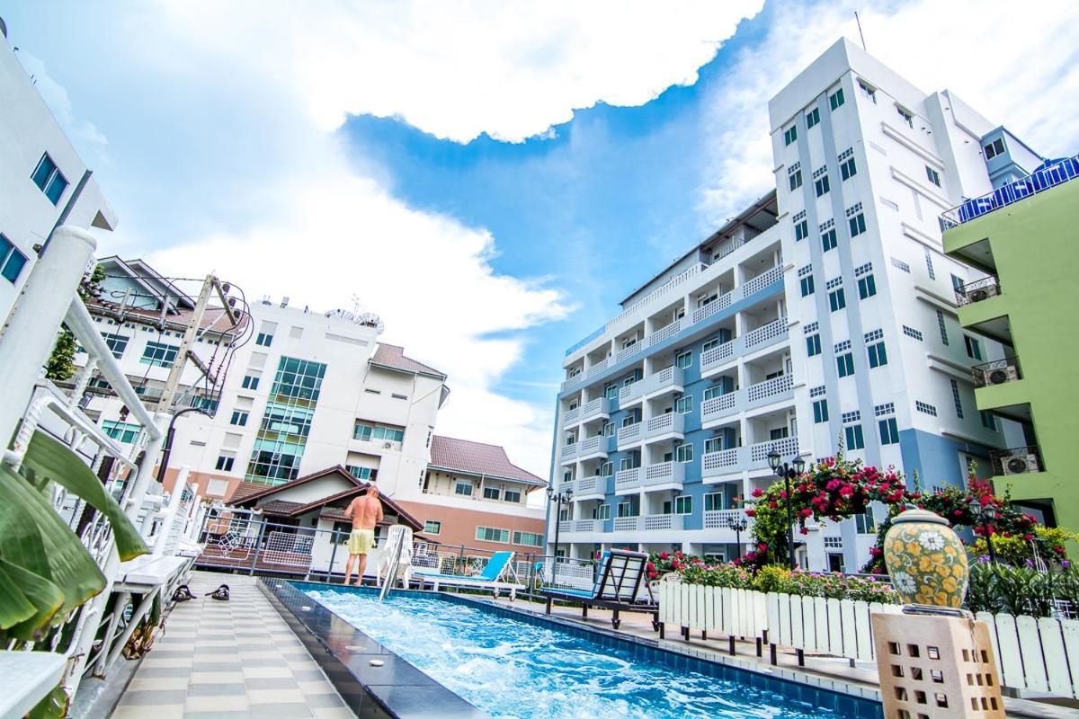 Sutus Court 7 Pattaya Exterior foto